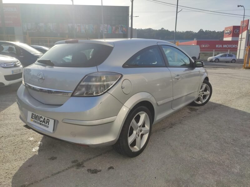 OPEL Astra H GTC 1.9 CDTI 120CV