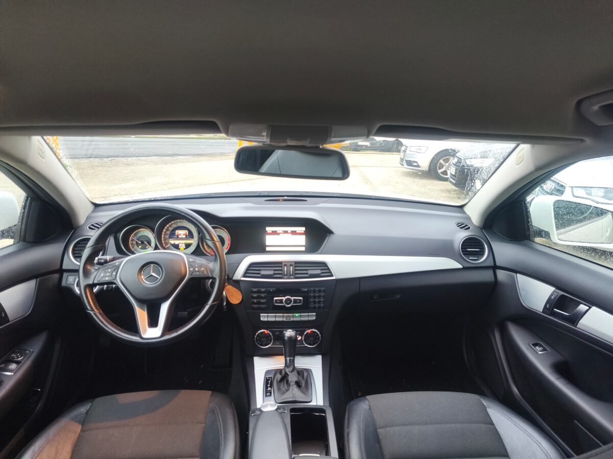 MERCEDES-BENZ CLASE C C220 COUPE AMG