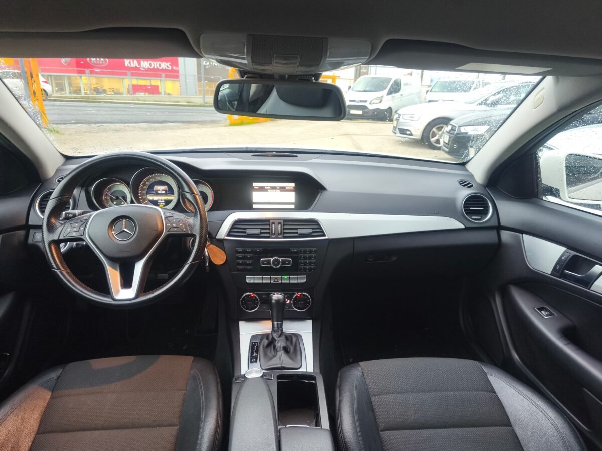 MERCEDES-BENZ CLASE C C220 COUPE AMG