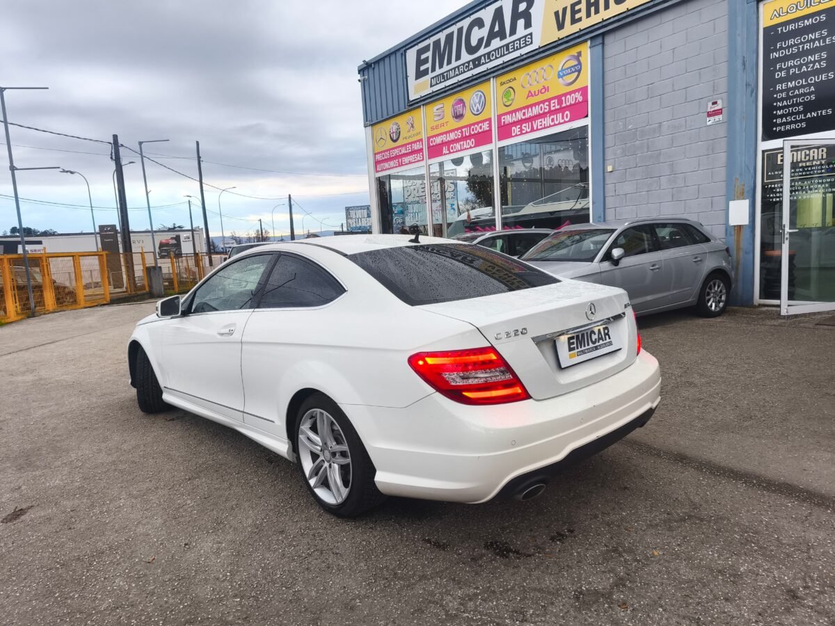 MERCEDES-BENZ CLASE C C220 COUPE AMG
