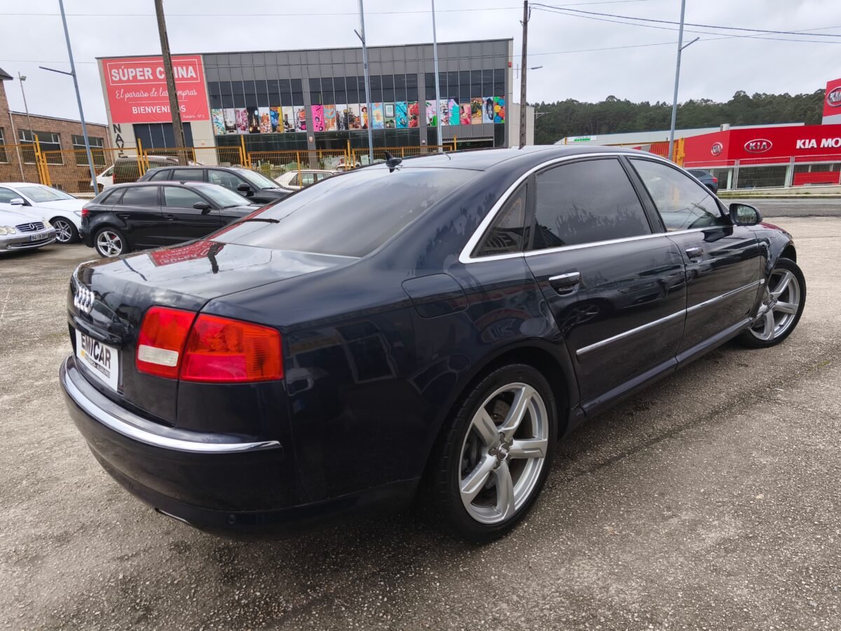 AUDI A8 L 6.0 quattro tiptronic W12