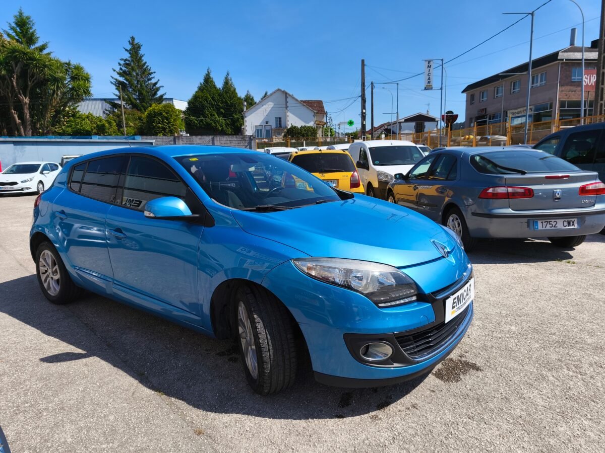 RENAULT Megane III Hatchback 1.6 dCi FAP S&S 130 CV