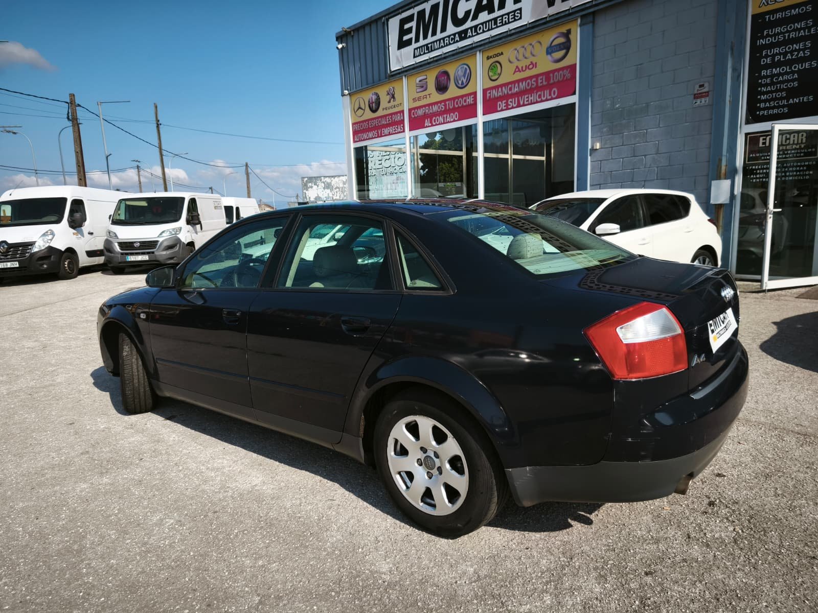 AUDI A4 2.0 i 130cv