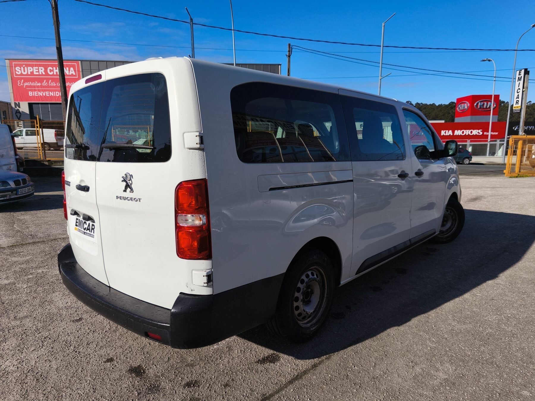 PEUGEOT EXPERT TRAVELLER 1.5 BLUEHDI 120CV